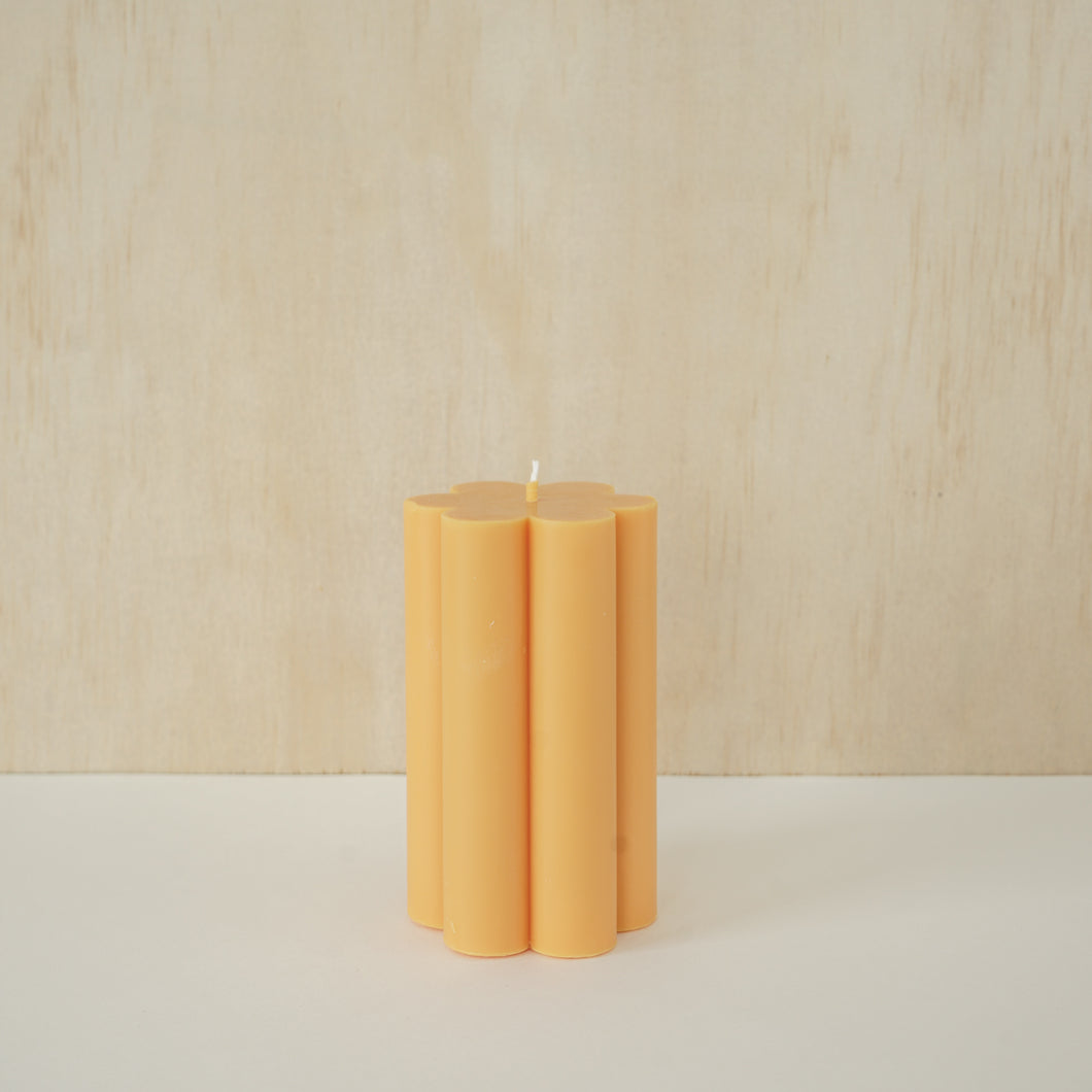 Daisy Soy Candle - Tall