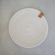 Load image into Gallery viewer, Woven Trivet